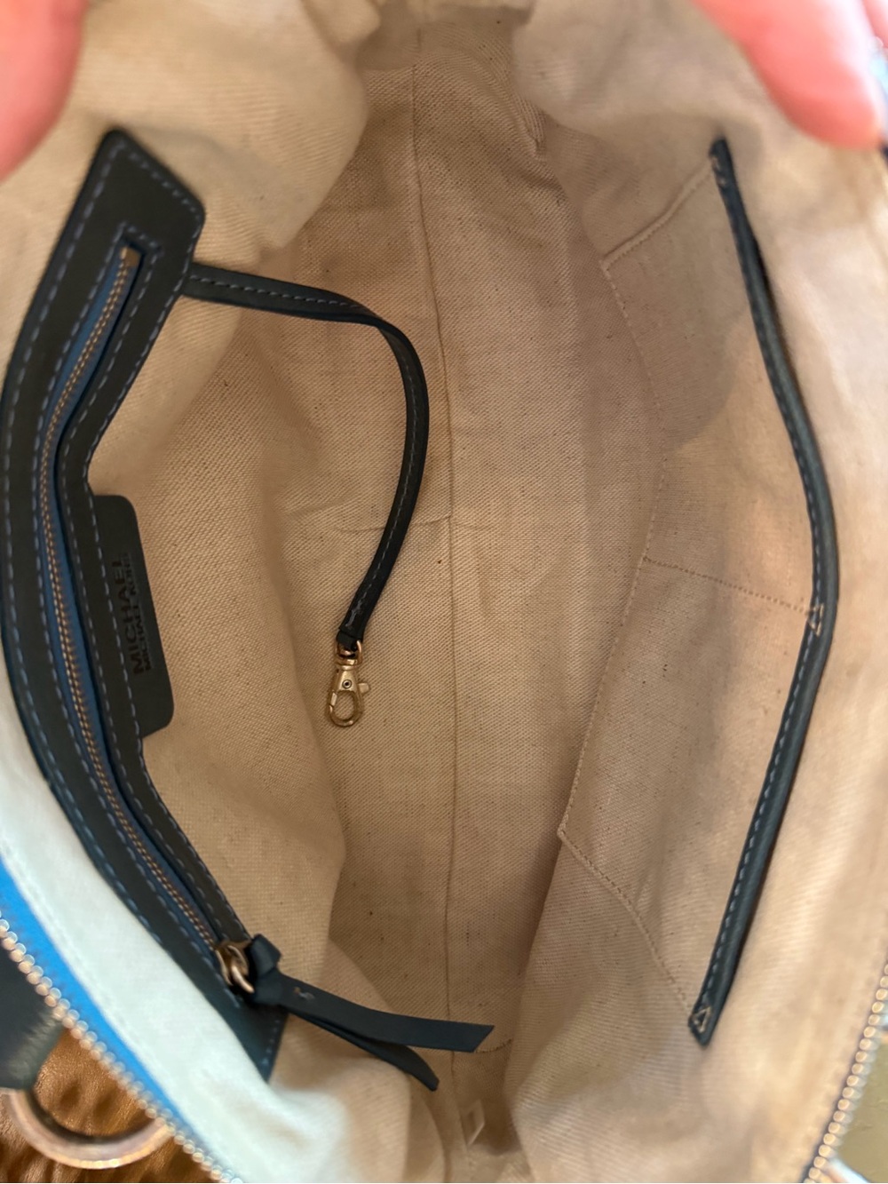 Michael Kors Vintage East West Teal Leather Shoulder Bag with Studded Zip Pocket - Picture 9 of 15